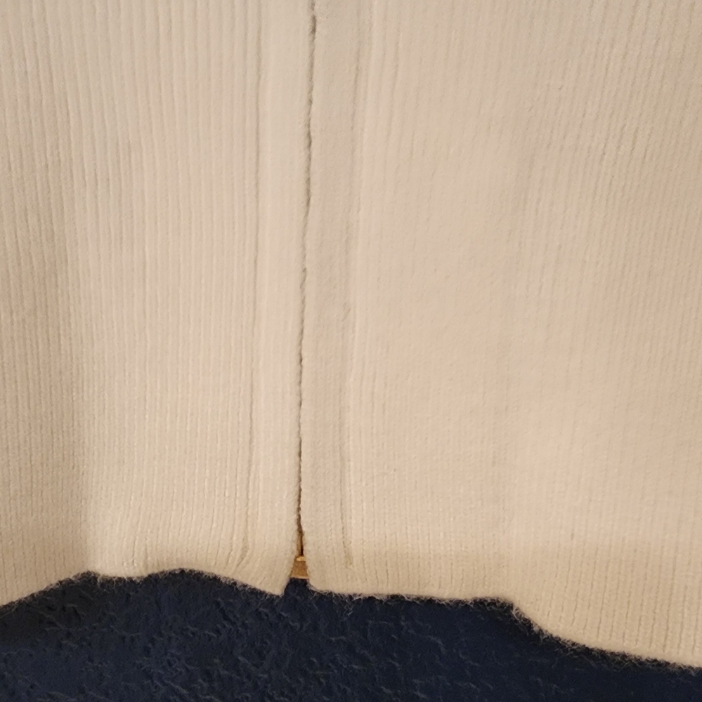 One grey Day Elegant Wide Collar Zippered Tapered Waist Sweater In White Sz SM - Picture 8 of 12